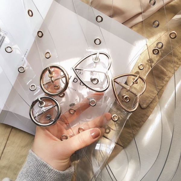 Silikoonist läbipaistev metallelementidega vöö kahes mudelis