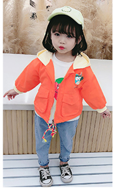 Kapuutsiga ja aplikatsiooniga kevadine laste jope tüdrukutele