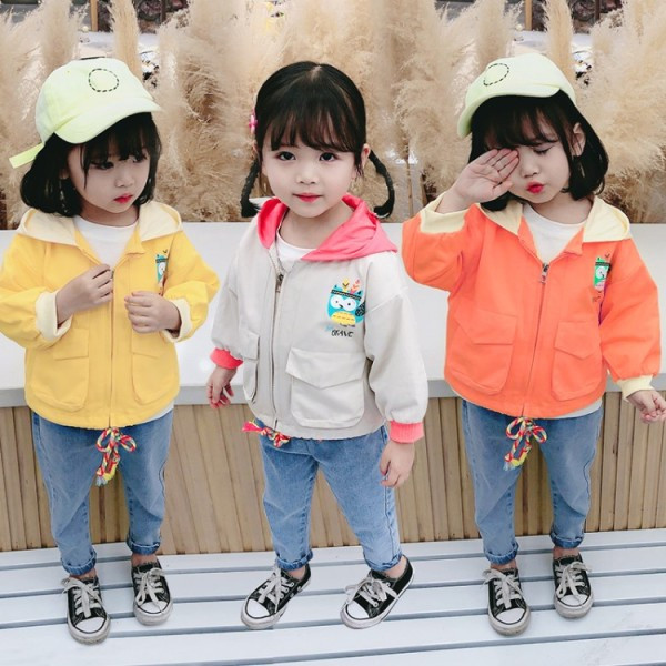Kapuutsiga ja aplikatsiooniga kevadine laste jope tüdrukutele
