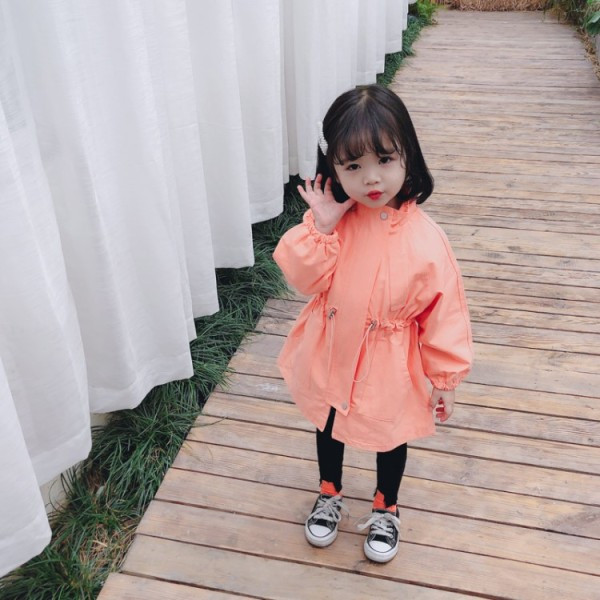 Laste lipsude ja taskutega kevadjope tüdrukutele