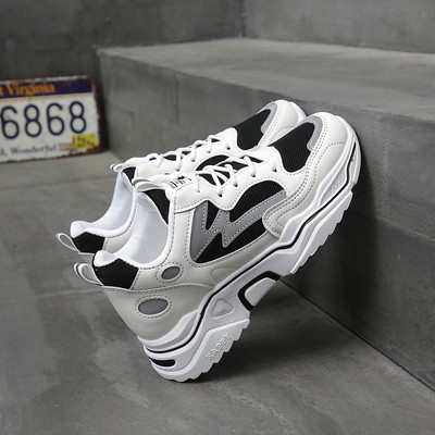 Eko bőrből készült alkalmi női tornacipő 4 cm-es talppal