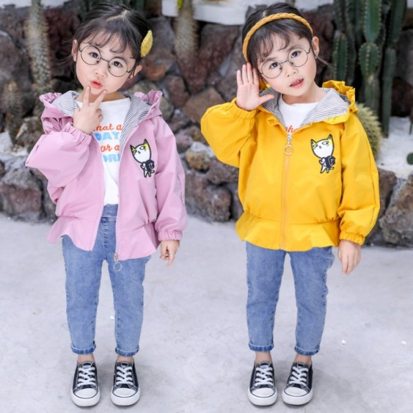 Moodne kapuutsiga ja tikandiga laste jope tüdrukutele