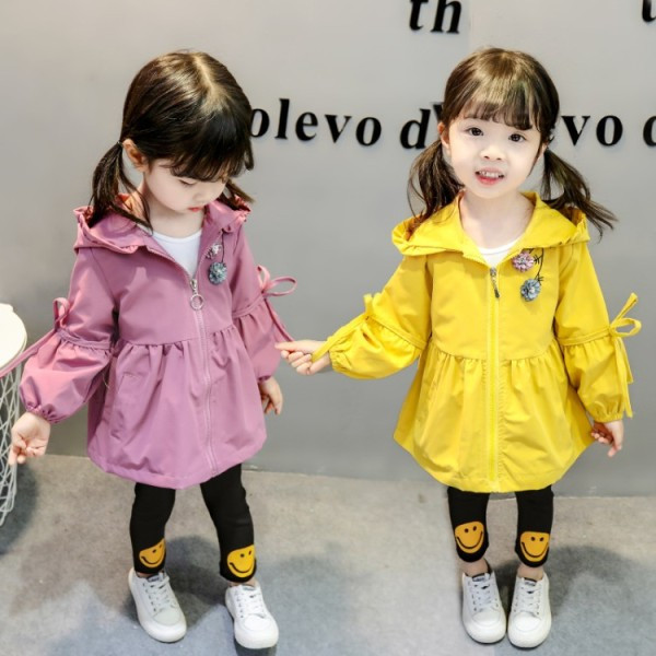 Tavaszi gyerekdzseki lányoknak kapucnival és 3D elemmel