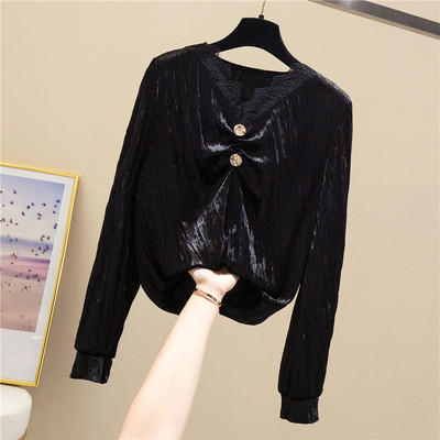 Stiilne naiste särk pitsi ja sametnööpidega