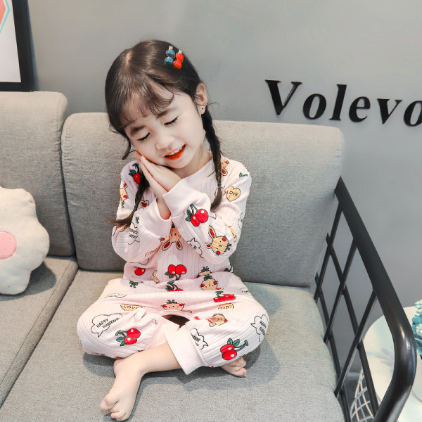 Vaikiška pižama su sagomis ir aplikacijomis mergaitėms