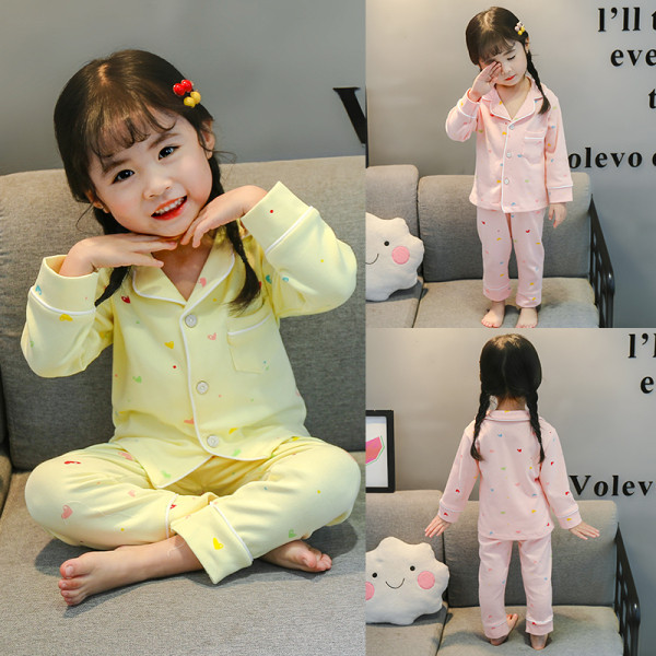 Dviejų dalių vaikiška pižama su kišene ir sagomis mergaitėms