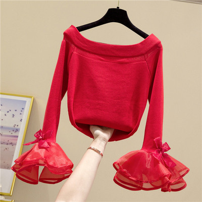 Modern női blúz csónakos nyakkivágással és hosszú ujjú szalaggal