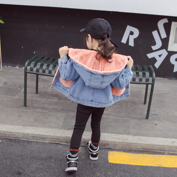 Pehme voodri ja taskutega laste teksajakk tüdrukutele