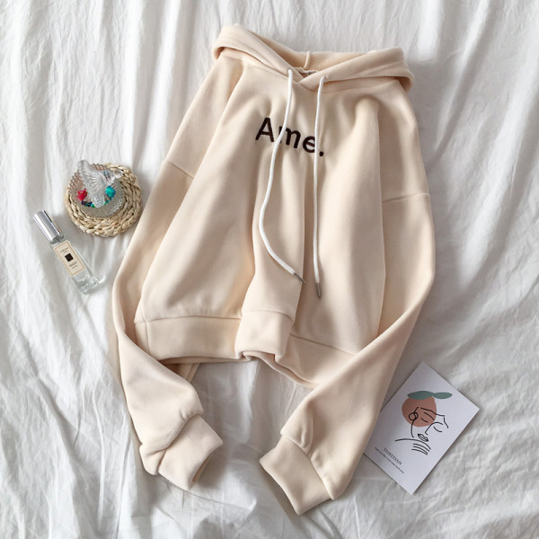 Naiste vabaaja pluus tikandi ja kapuutsiga