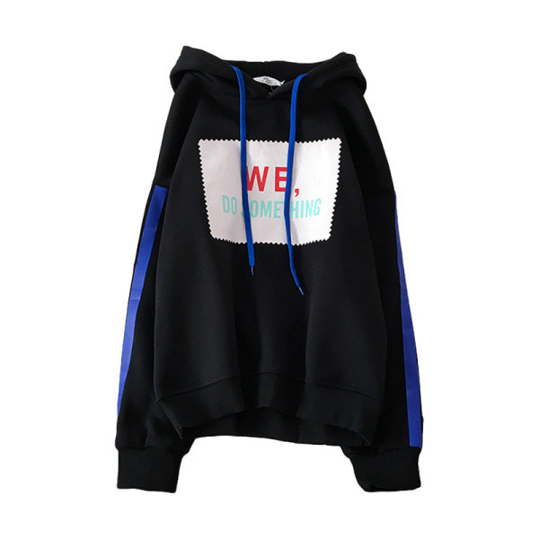 Alkalmi női blúz nyakkendővel és rátéttel