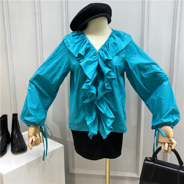 Modern női ing V-nyakú és ujjkötővel