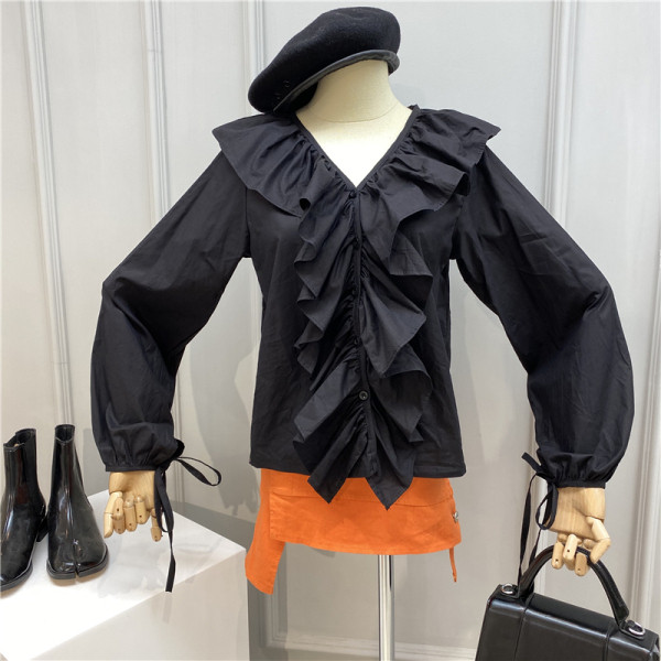 Modern női ing V-nyakú és ujjkötővel