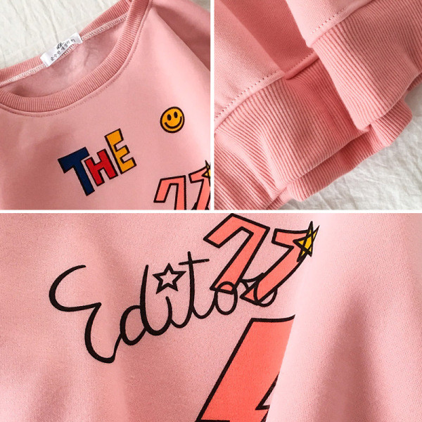 Rózsaszín női blúz kerek nyakkivágással és rátéttel