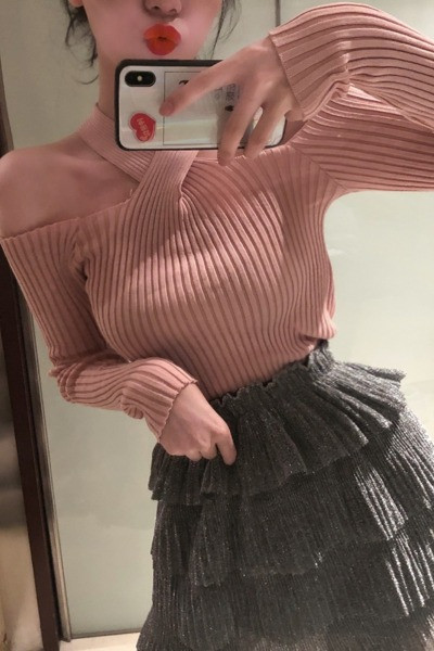 Korszerű női blúz kordbársony mezből, leesett ujjakkal