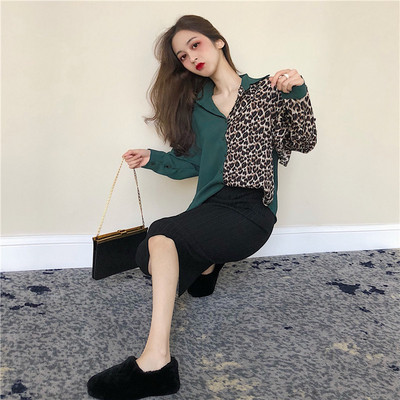 Moodne naiste särk leopardimustri ja klassikalise kraega