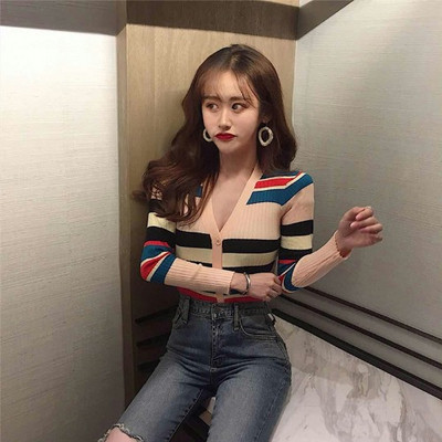 Naiste triibuline velvetsärgist vest nööpide ja spitsikaelusega