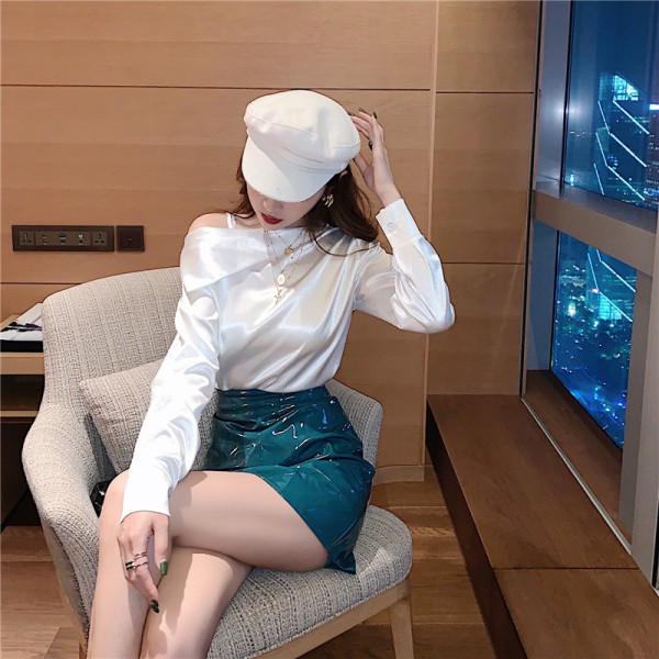 Elegáns női szatén blúz