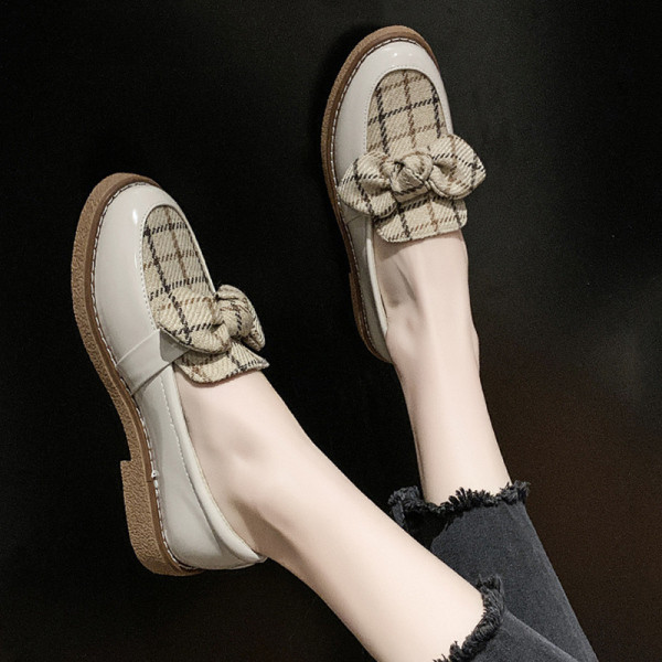 Ležerne ženske cipele s trakom i ravnim potplatom