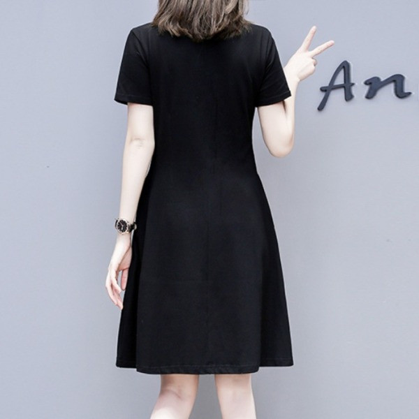 Vabaaja naiste must kleit lühikeste varrukatega, klassikalise krae, lukuga ja suurustega kuni 4XL
