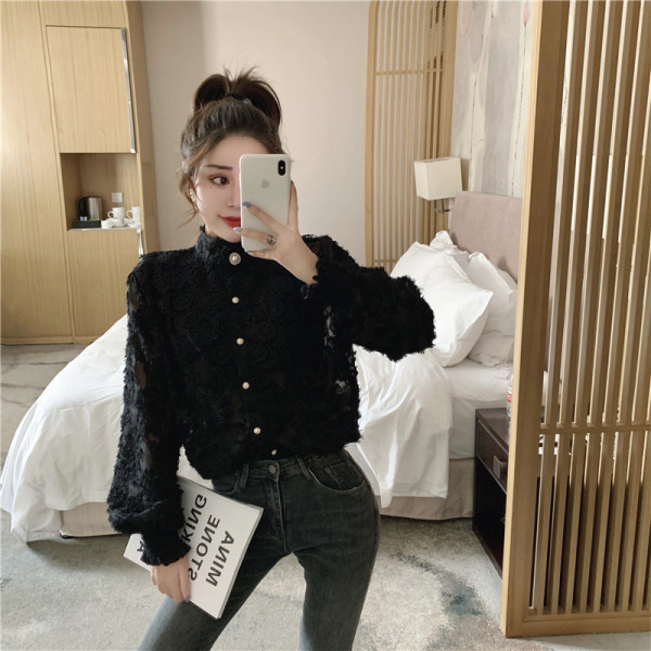 Stílusos női csipke ing gyöngy gombokkal