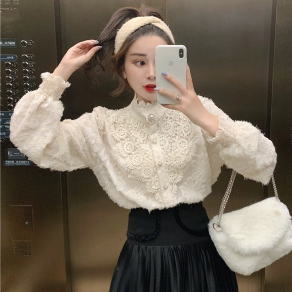 Stílusos női csipke ing gyöngy gombokkal