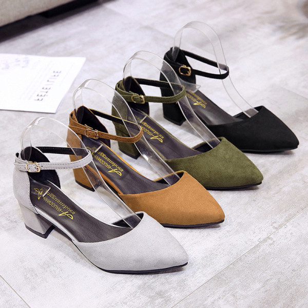 Stilīgas sieviešu kurpes no eko zamšādas ar zemiem papēžiem