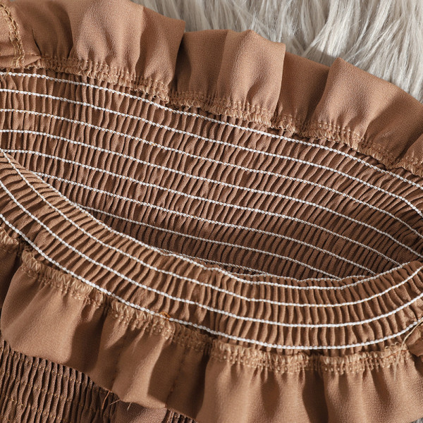 Naiste vabaaja kombinesoon peenikeste rihmade ja rinnakummiga