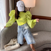 Moodne naiste puhvis varrukatega pluus