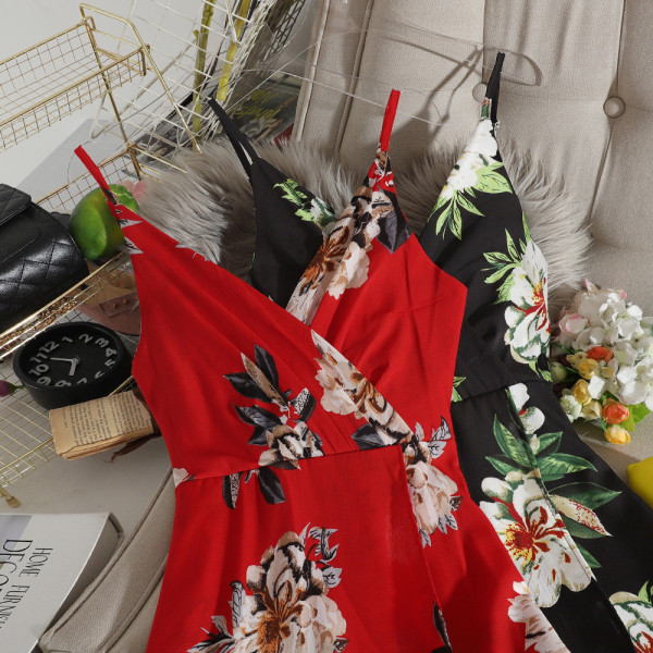 Lillemustri ja peenikeste rihmadega vabaaja pikk naiste kleit