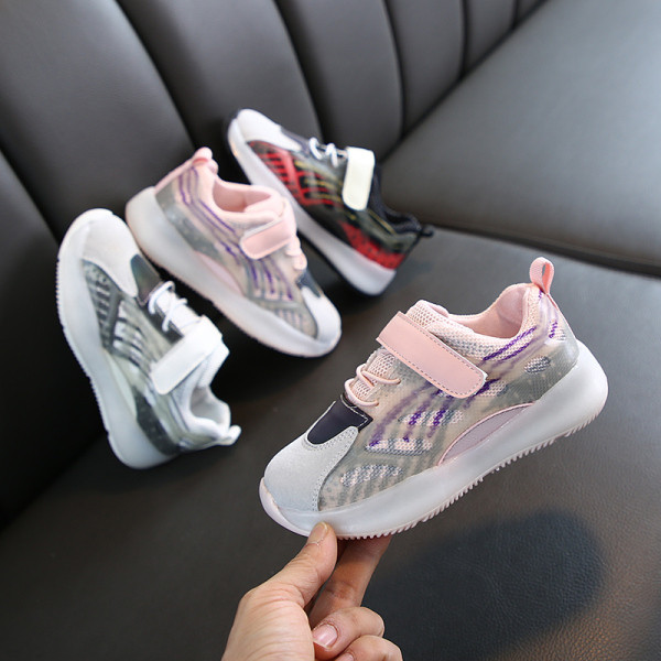 Moodsad kleebise ja lipsudega laste tossud tüdrukutele ja poistele