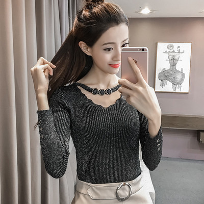 Γυναικείο μοντέρνο πουλόβερ με μακρύ μανίκι και μεταλλικά στοιχεία