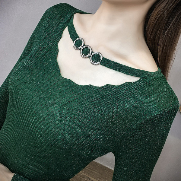 Moodne pikkade varrukate ja metallelementidega naiste kampsun