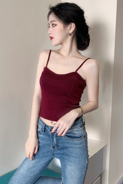 Igapäevane peenikeste rihmadega naiste topp