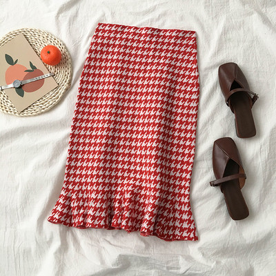 Kockás női szoknya testre szabott modell, magas derékkal