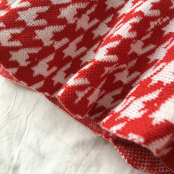 Kockás női szoknya testre szabott modell, magas derékkal