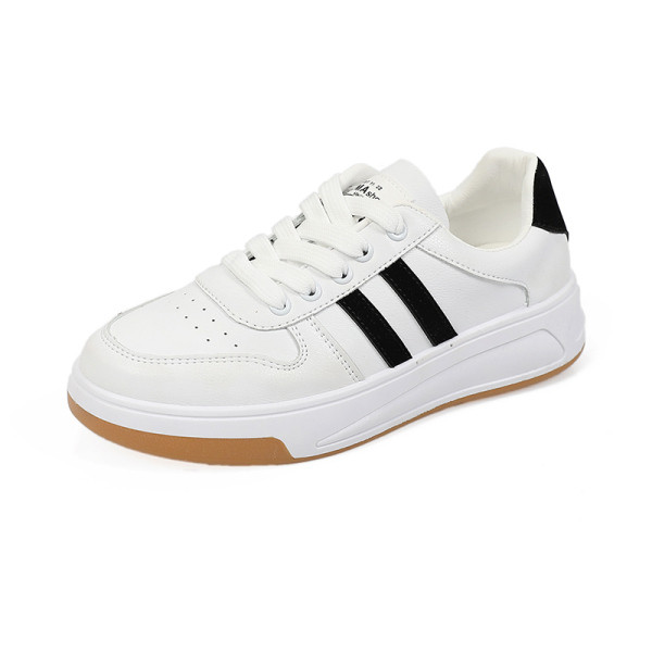 Naiste rihmade ja lameda tallaga tossud - valget värvi ökonahast