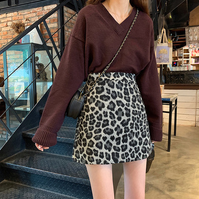 Kõrge vöökoha ja leopardimustriga villane naiste seelik