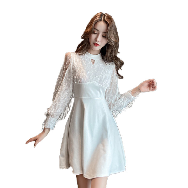 Stiilne tülli varrukate lõikega naiste kleit