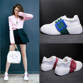 Női alkalmi műbőr tornacipő színes csattal