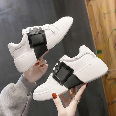 Női alkalmi műbőr tornacipő színes csattal