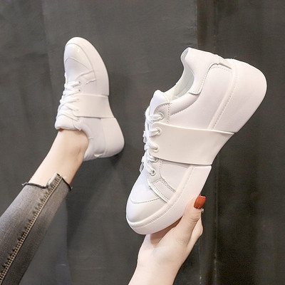 Női alkalmi műbőr tornacipő színes csattal