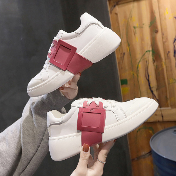 Naiste vabaaja värvilise pandlaga kunstnahast tossud