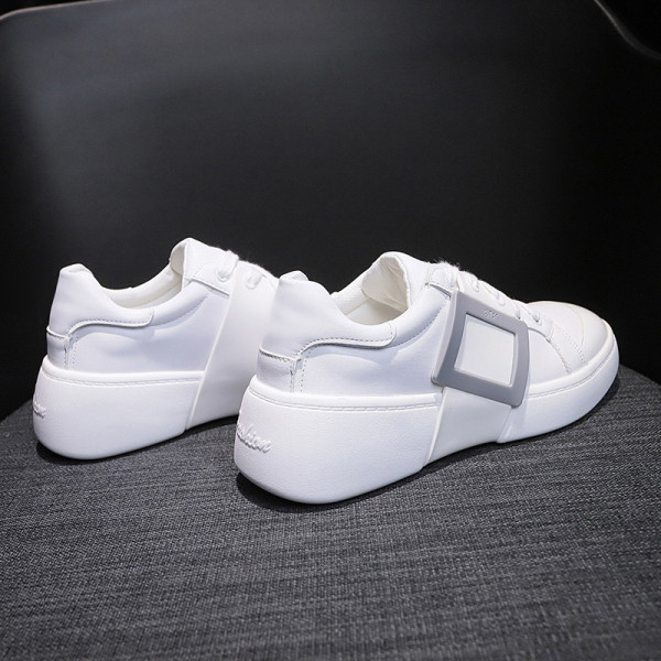 Naiste vabaaja värvilise pandlaga kunstnahast tossud