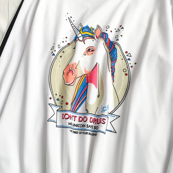 Naiste vabaaja pluus ääristega varrukatel ja ükssarviku aplikatsiooniga