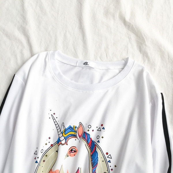 Naiste vabaaja pluus ääristega varrukatel ja ükssarviku aplikatsiooniga