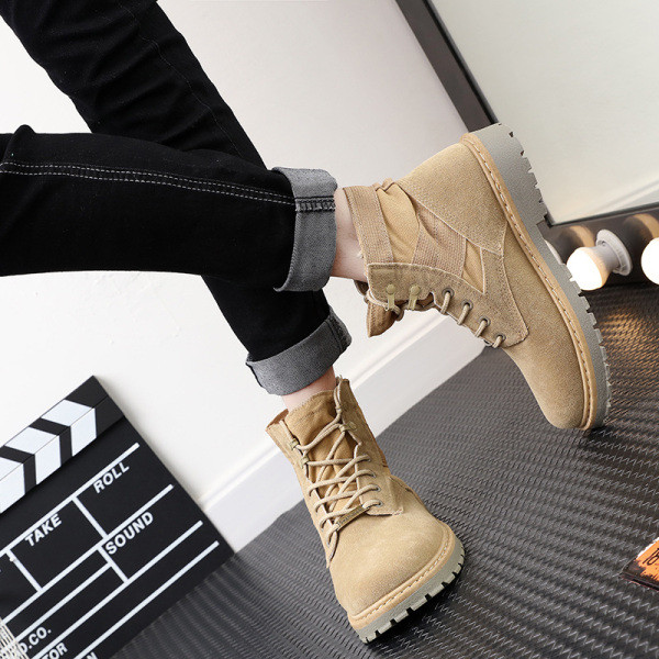 Ökoseemisnahast meeste vabaajajalatsid musta ja beeži paeltega