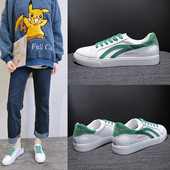 Modern női tornacipő velúr elemmel, lapos talppal