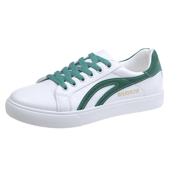 Moodsad naiste tossud seemisnahast elemendi ja lameda tallaga