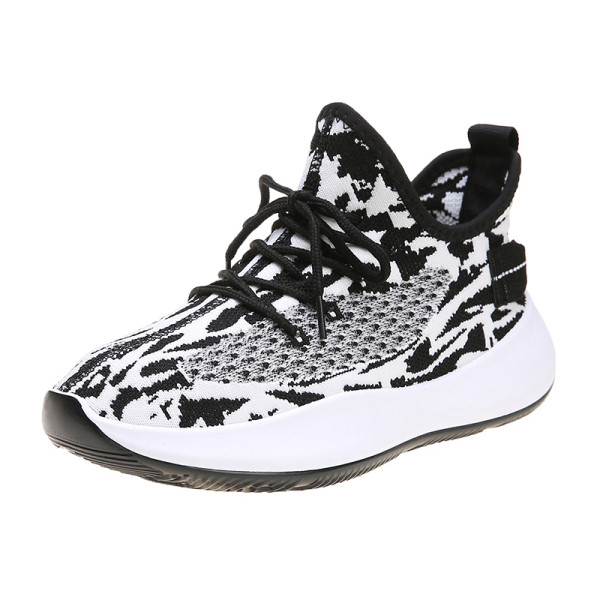 Sportos-alkalmi női tornacipő fűzővel és lapos talppal