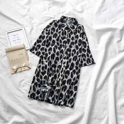 Свободна дамска риза в ретро стил с леопардов десен и къс ръкав